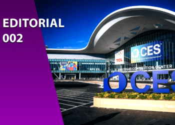 Fachada do Las Vegas Convention Center (West Hall) com letreiro gigante da CES 2026 em azul e céu limpo. À esquerda, uma sobreposição roxa com o texto 'EDITORIAL 002', ilustrando um resumo das principais tendências em IA física, robótica e tecnologia de consumo apresentadas no evento.