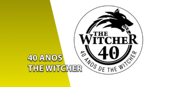 Selo comemorativo circular com o logotipo da cabeça de lobo e o texto "THE WITCHER 40". À esquerda, uma faixa amarela inclinada com o texto "40 ANOS THE WITCHER".